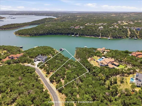 18005 Breakwater DR, Jonestown, TX 78645