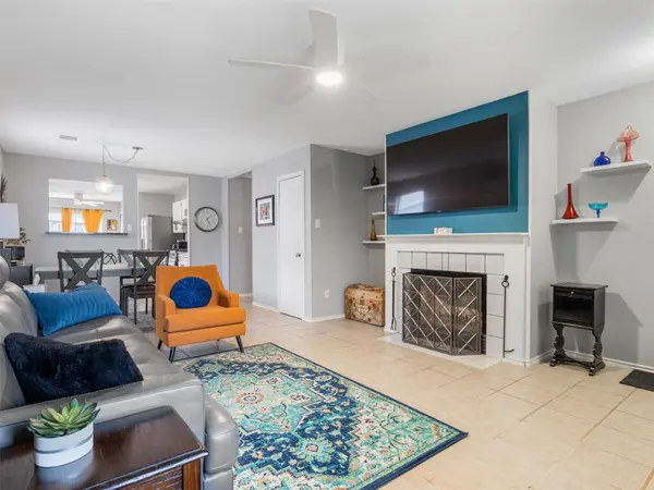 1104 Laurelleaf DR, Pflugerville, TX 78660