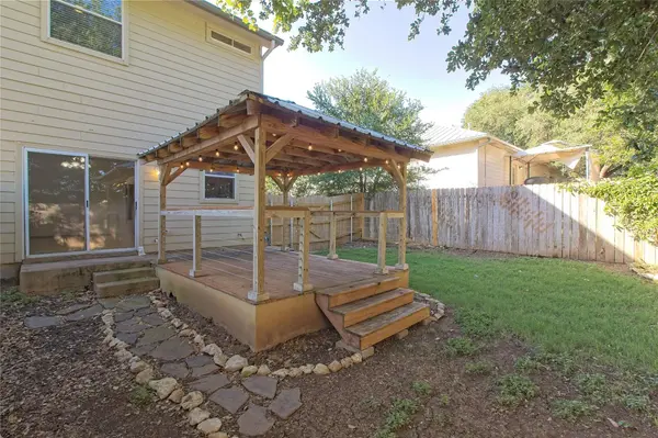 2903 Whisper Oaks LN #A, Georgetown, TX 78628