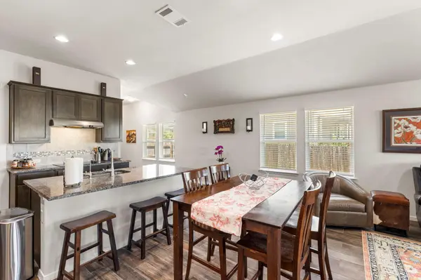 205 Four Star DR, Elgin, TX 78621