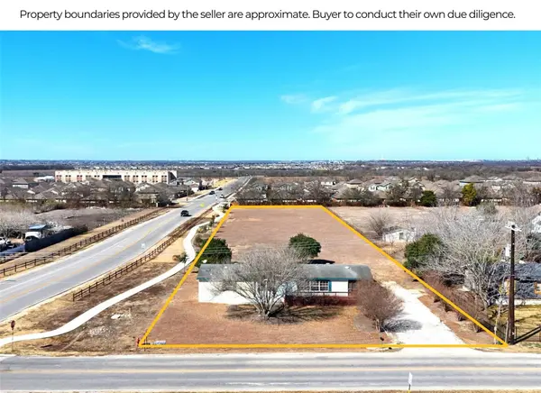 1437 Heidenreich LN, Uhland, TX 78640