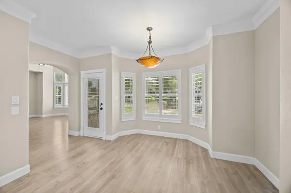 4801 Interlachen LN, Austin, TX 78747