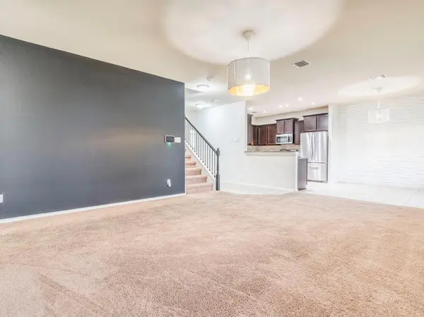 213 Ammonite LN, Jarrell, TX 76537