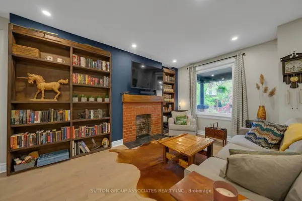 69 Dagmar AVE, Toronto E01, ON M4M 1V9