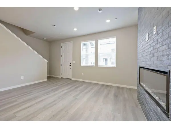 2833 Bear Springs, Longmont, CO 80503