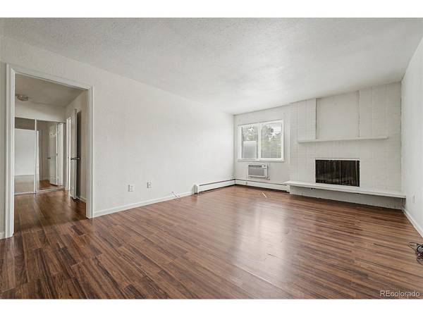 8330 Zuni #208, Denver, CO 80221