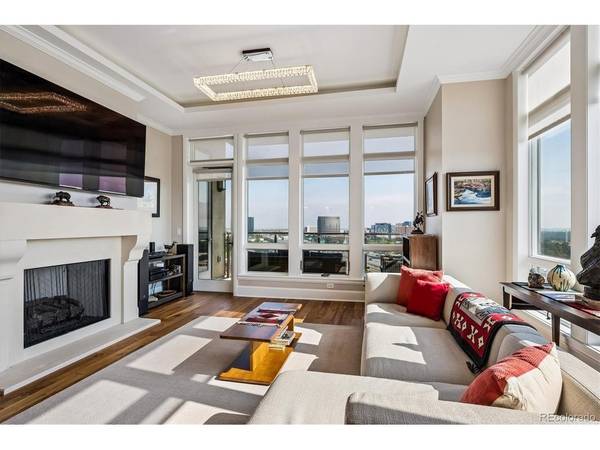 7600 Landmark #910-2, Englewood, CO 80111