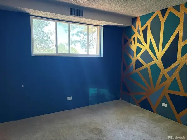 2325 S Linden #215, Denver, CO 80222