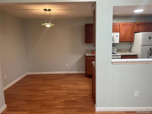 1075 S Elkhart #302, Aurora, CO 80012