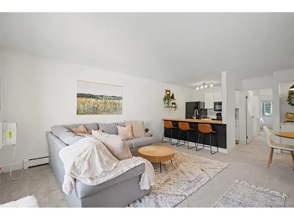 532 Oakwood #D103, Castle Rock, CO 80104