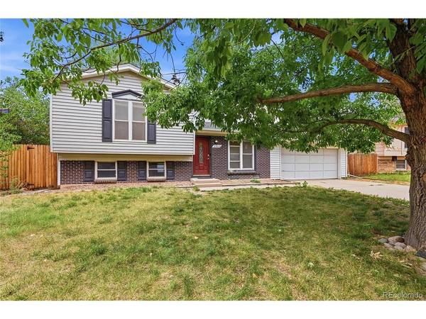 2662 S Mobile, Aurora, CO 80013