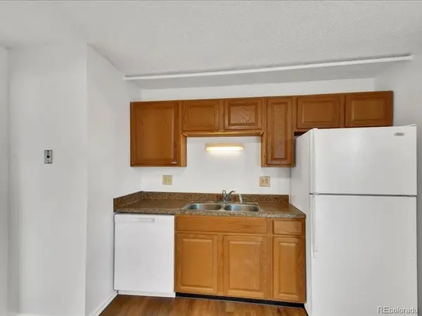 9027 Grove, Westminster, CO 80031