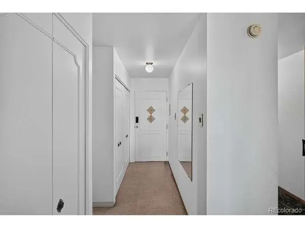 9155 E Center #56-10D, Denver, CO 80247