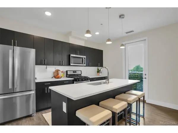 2374 S University #301, Denver, CO 80210