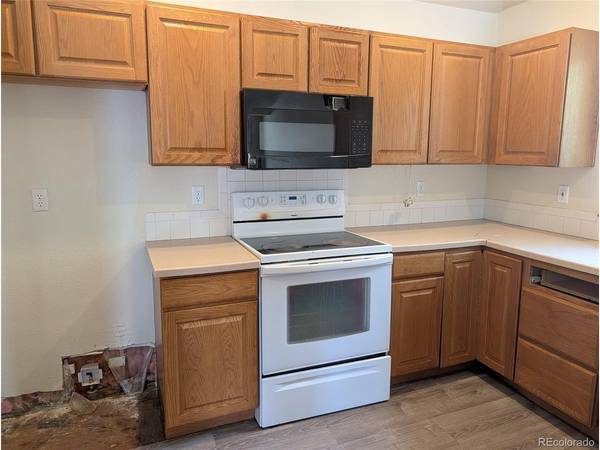 2673 Jarett, Mead, CO 80542