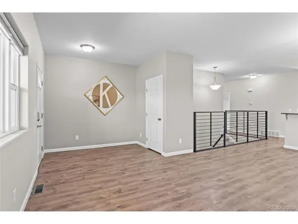 1050 Viewridge, Bennett, CO 80102