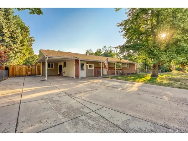 9275 W 8th, Lakewood, CO 80215