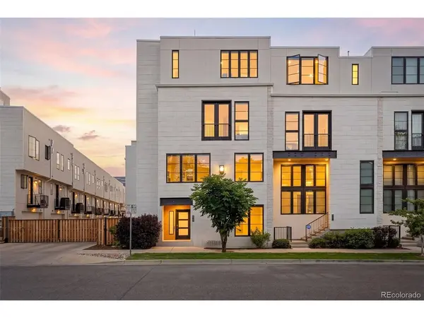 825 Bellaire, Denver, CO 80220