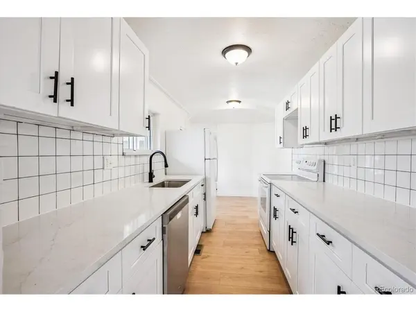 2110 Eagle, Aurora, CO 80011
