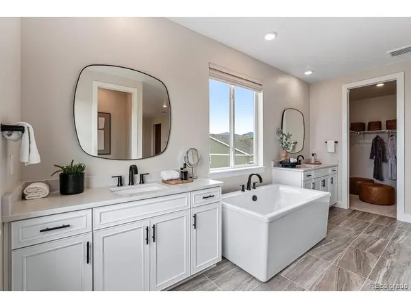 16536 W 93rd, Arvada, CO 80007