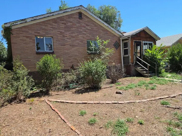 1150 Roslyn, Denver, CO 80220
