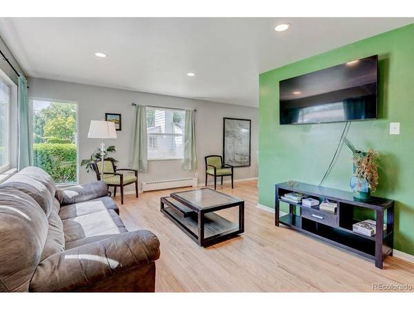 2841 S Kearney, Denver, CO 80222