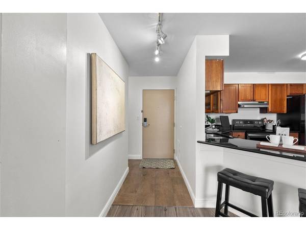 1625 Larimer #2104, Denver, CO 80202