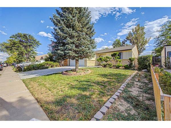 884 Madison, Bennett, CO 80102