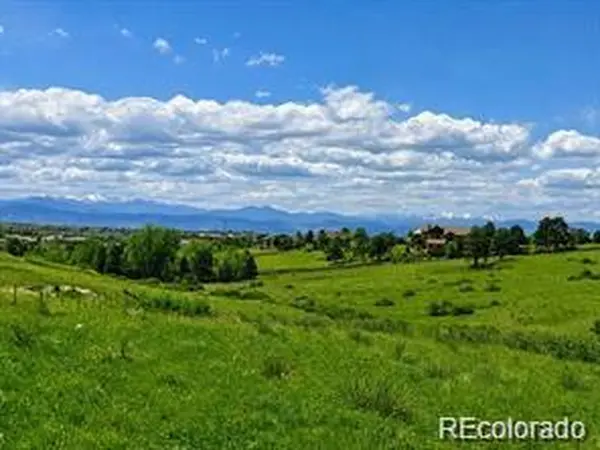 2 Forest Rim, Aurora, CO 80016