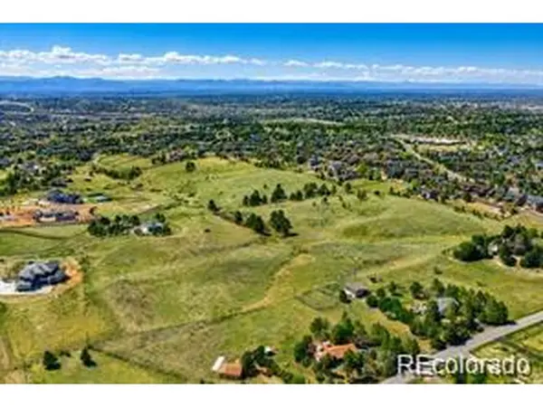 2 Forest Rim, Aurora, CO 80016