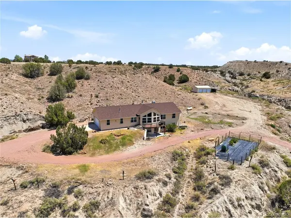 570 Valley, Penrose, CO 81240