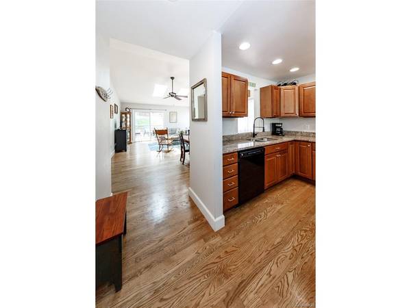 16 Sutherland, Highlands Ranch, CO 80130