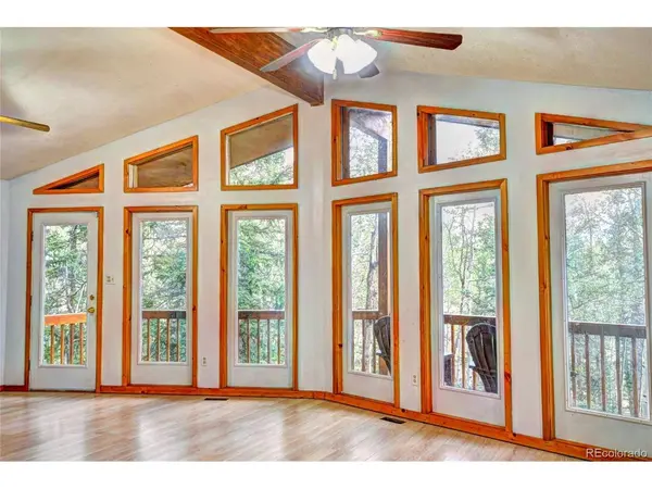 38 Grebe, Como, CO 80456