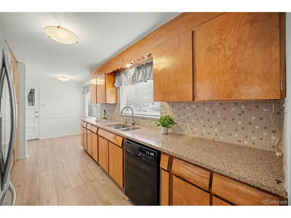 6644 S Penrose, Centennial, CO 80121
