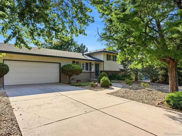 893 S Oswego, Aurora, CO 80012