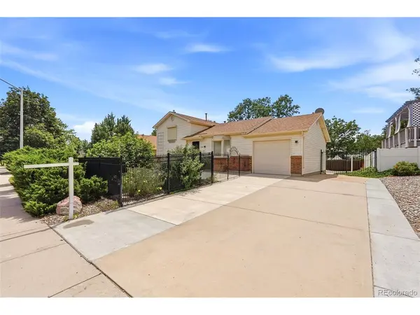 2120 Eddington, Colorado Springs, CO 80916