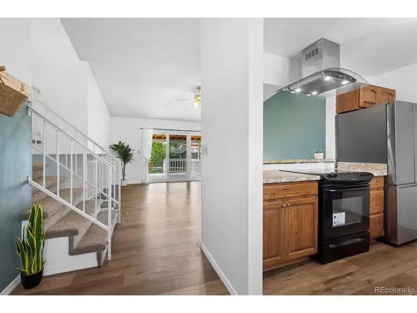 5832 S Netherland, Aurora, CO 80015