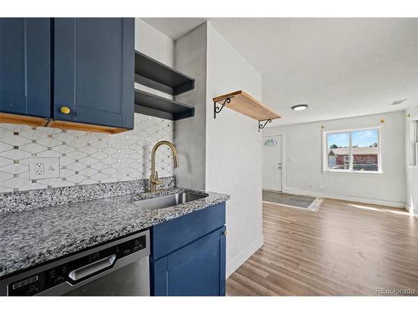 6701 E 77th, Commerce City, CO 80022