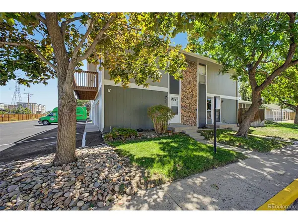 9901 E Evans #17D, Denver, CO 80247