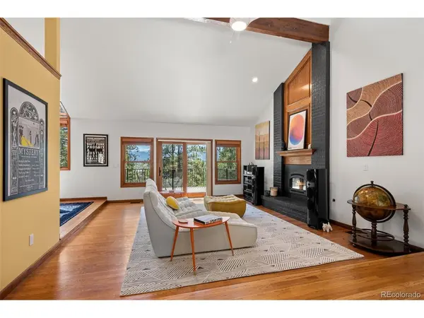 1675 Oakwood, Monument, CO 80132