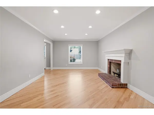 5497 E Hinsdale, Centennial, CO 80122