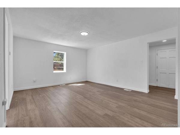 350 S Elbert, Elizabeth, CO 80107