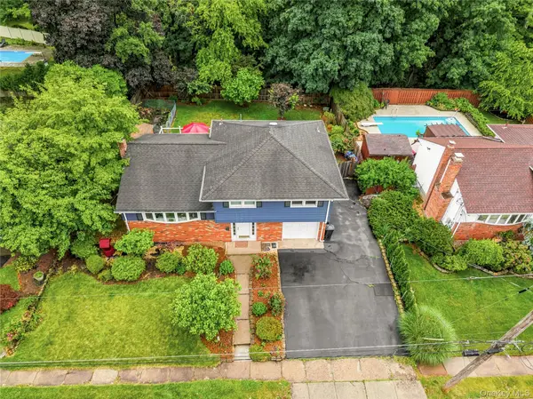 4 Forest Knoll DR, Suffern, NY 10901
