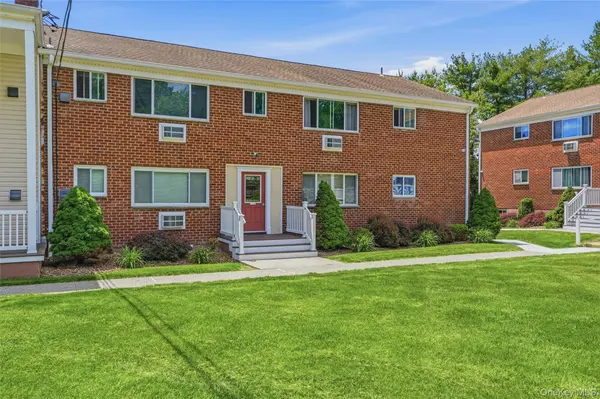 90 Osborne Hill RD #B14, Wappingers Falls, NY 12590