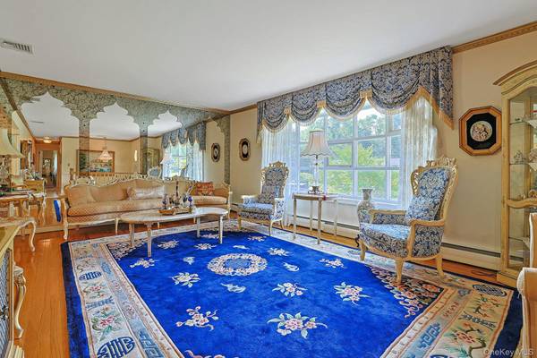 635 Gilbert AVE, Pearl River, NY 10965