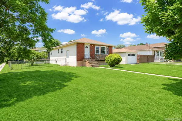 250 Church ST, Freeport, NY 11520