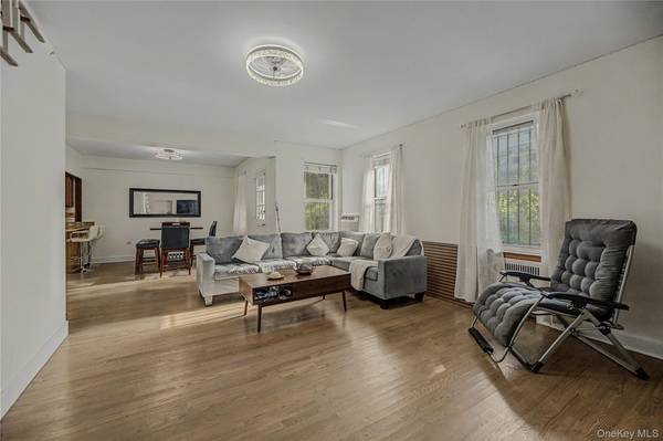 4971 Henry Hudson Pkwy #4971, Bronx, NY 10471