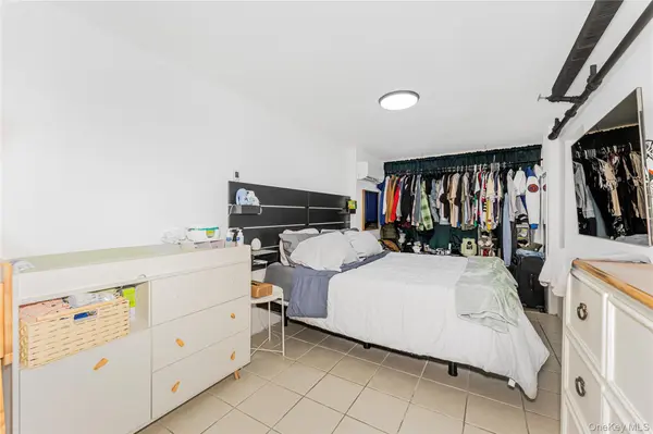 426 Calhoun AVE, Bronx, NY 10465