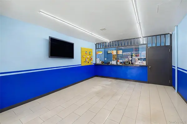 9807 37TH AVE, Corona, NY 11368