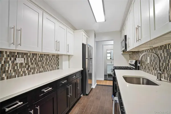 84-10 153rd AVE #3L, Howard Beach, NY 11414